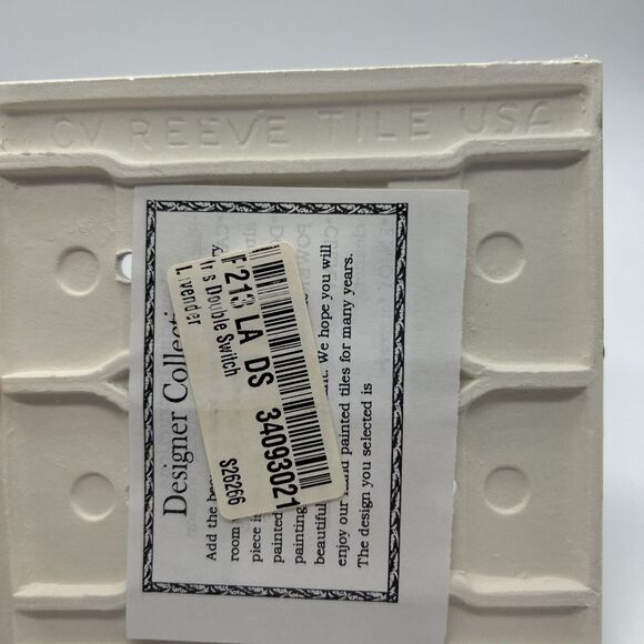 Vintage CV Reeve Lavender Hand painted White Ceramic Double Light Switch Cover - Picture 3 of 3
